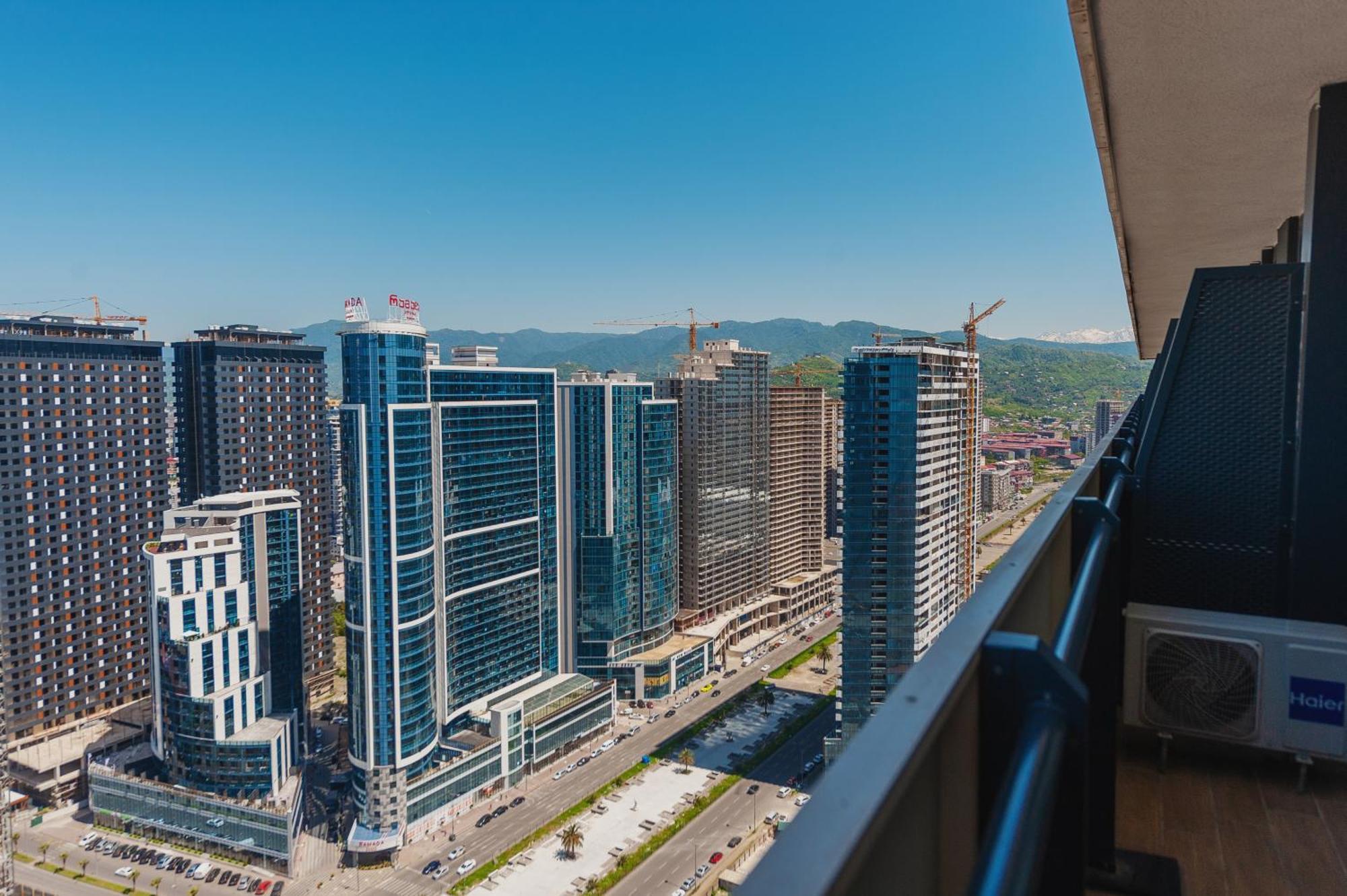 Orbi City Suite Батумі Екстер'єр фото