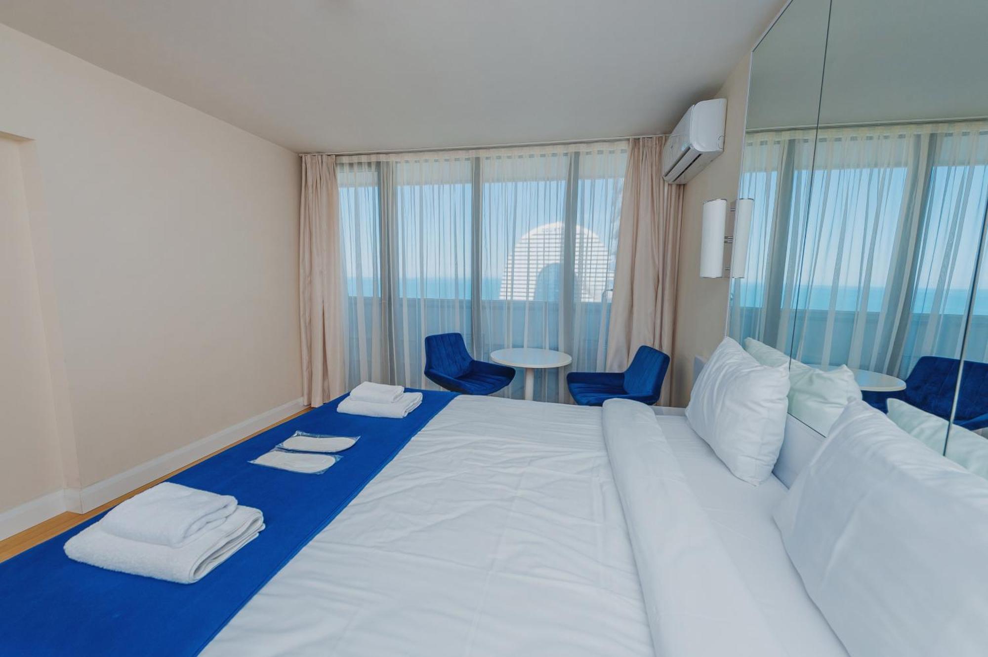 Orbi City Suite Батумі Екстер'єр фото